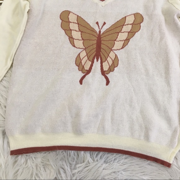 🦋SOLD🦋Modcloth V-neck Retro Butterfly Sweater - Picture 4 of 7